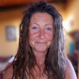 Lynne Atkinson Photo 24