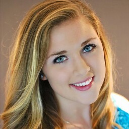 Sarah Dewitt Photo 30
