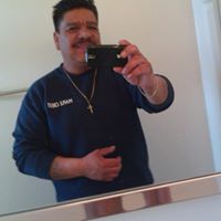 Eduardo Flores Photo 34