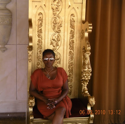 Erica Griffin Photo 16