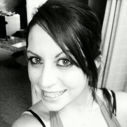 Ana Harding Photo 13