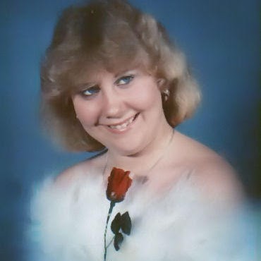 Christy Wolfe Photo 26