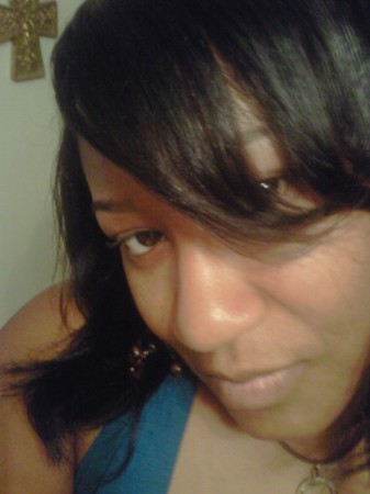 Andrea Hendricks Photo 10