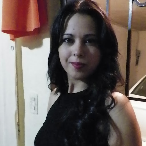 Veronica Cardenas Photo 28