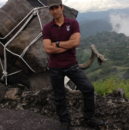 Andy Davila Photo 5