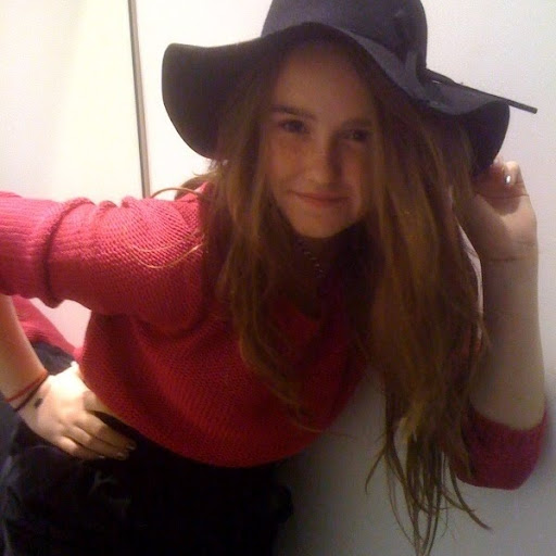 Samantha Healy Photo 28