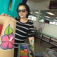 Andrea Quinones Photo 4