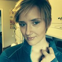 Claire Plummer Photo 19