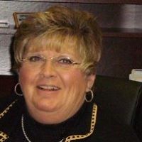 Tracey Hampton Photo 5