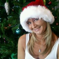 Laura Peterson Photo 21