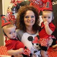 Kelly Delaney Photo 47