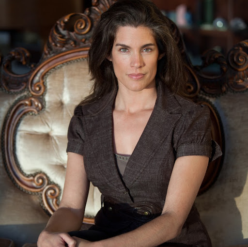 Nicole Clark Photo 37