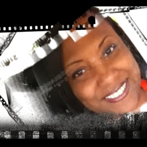 Gwendolyn Williams Photo 25