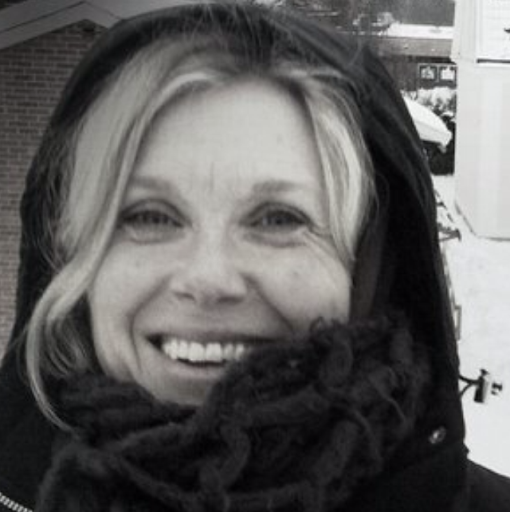 Susanne Matthews Photo 34