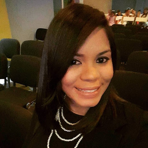 Elizabeth Dominguez Photo 35