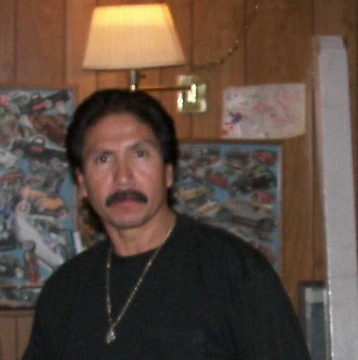 Robert Runner Photo 10