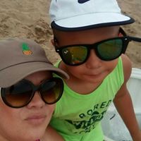 Elizabeth Rosado Photo 28