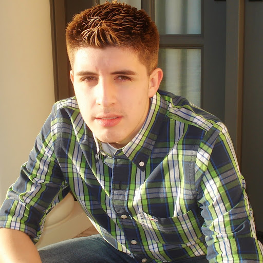 Eric Rico Photo 33