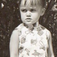 Lorraine Fox Photo 26
