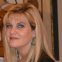 Julie Copeland Photo 17