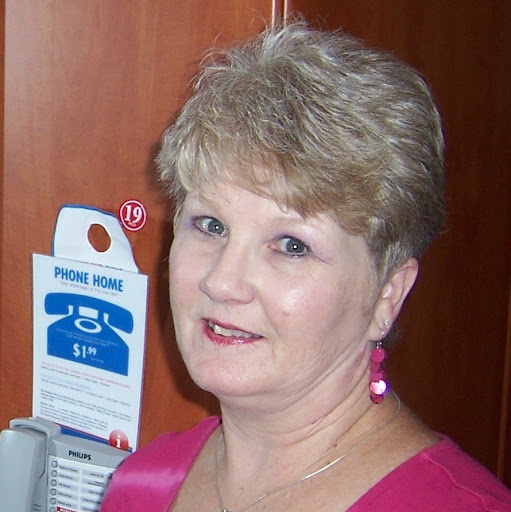 Debbie Maples Photo 6