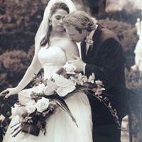 Elizabeth Miller Photo 14