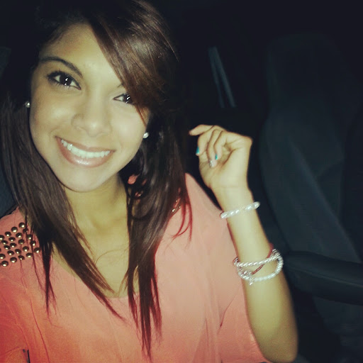 Stephanie Rivera Photo 45