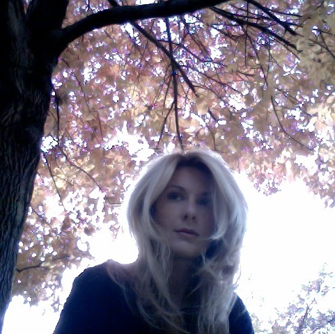 Kristin White Photo 39