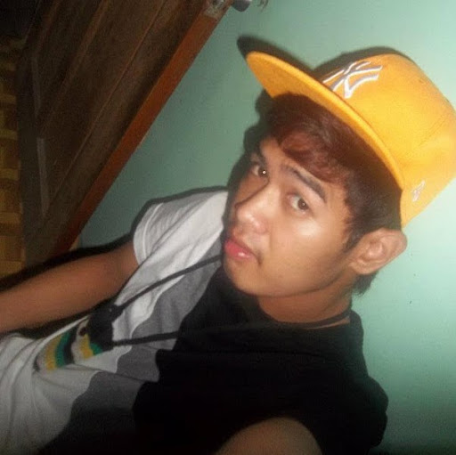 Jasper Santos Photo 5