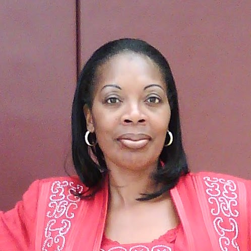 Maxine Davis Photo 2