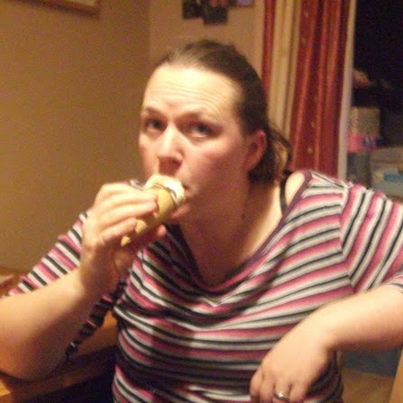 Helen Sharpe Photo 20