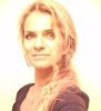 Anne May Photo 12