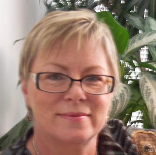 Anne Howe Photo 37