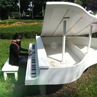 Samantha Chen Photo 7