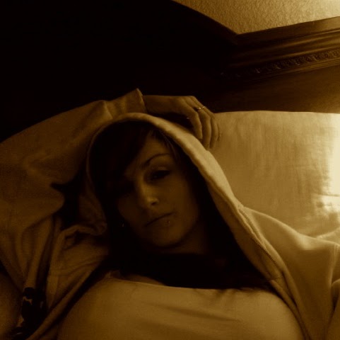 Amie Mitchell Photo 19