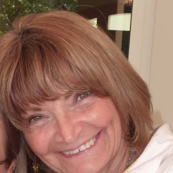 Janet Lange Photo 13