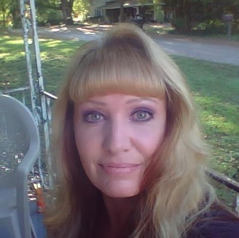 Amy Covington Photo 31