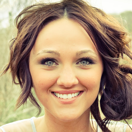 Jessica Langford Photo 15