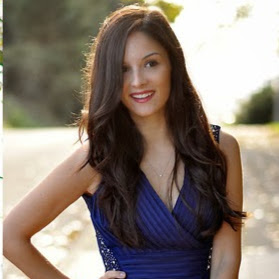 Sarah Connelly Photo 13