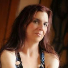 Louise Howard Photo 35