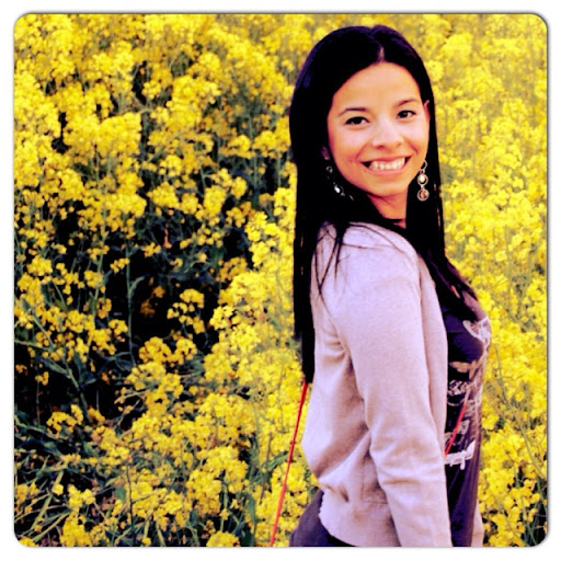 Claudia Escobar Photo 17