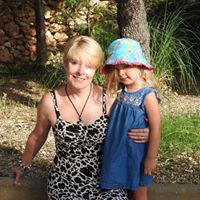 Julie Malcolm Photo 36