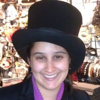 Catherine Lopez Photo 34