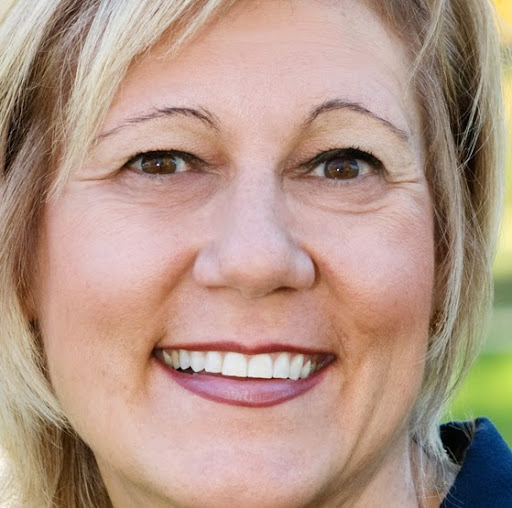 Christine Stalsonburg Photo 7