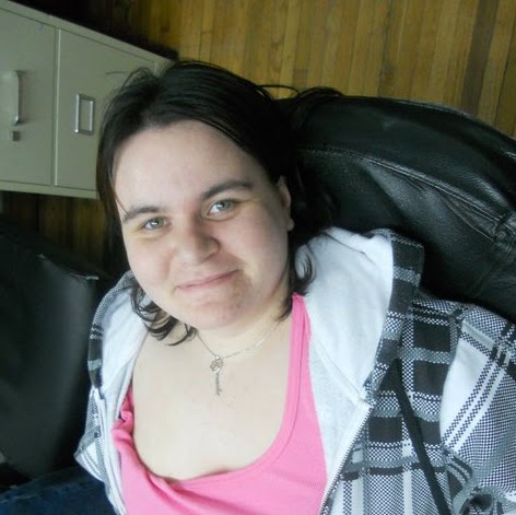 Aimee Cruz Photo 24