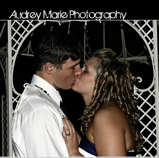 Jessica Lewis Photo 16
