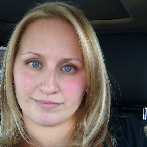 Jessica Howard Photo 22