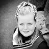 Elizabeth Plank Photo 27