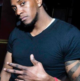 Johnny Pierre Photo 26