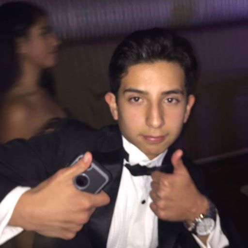 Ramiro Salinas Photo 4